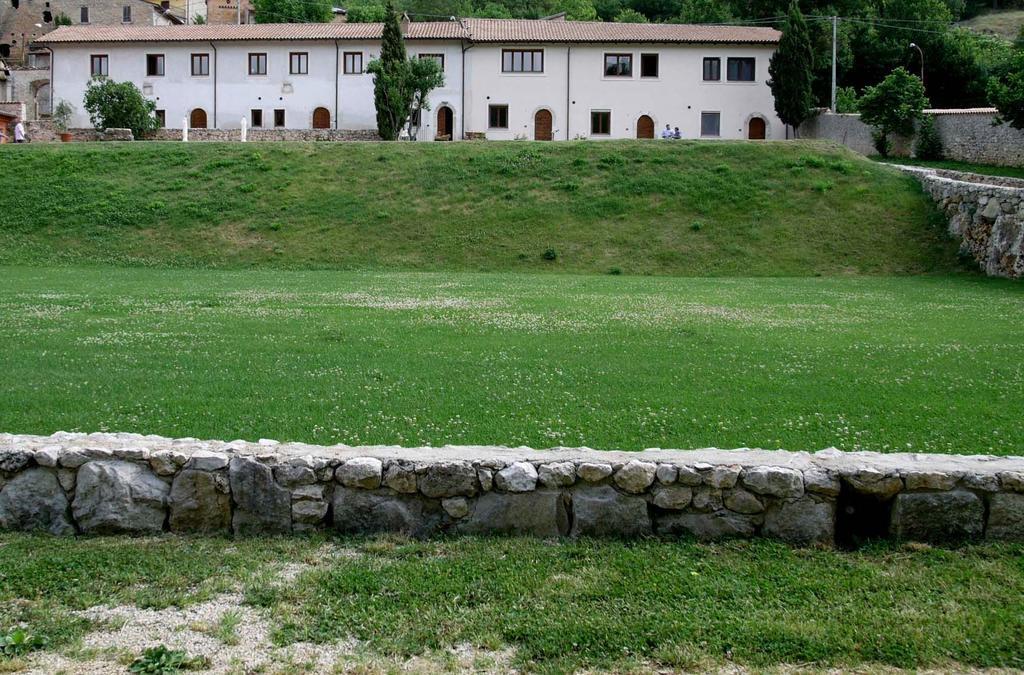 Appartamenti Il Capomandro Sant'Anatolia Luaran gambar